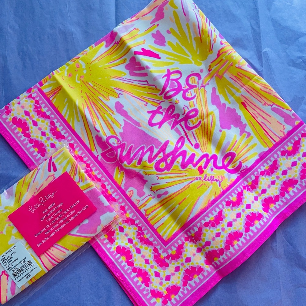 Lilly Pulitzer Sunshine scarf, New in bag.